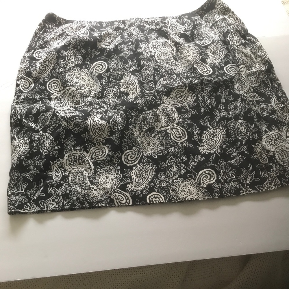 Ralph Lauren black & white paisley skirt
